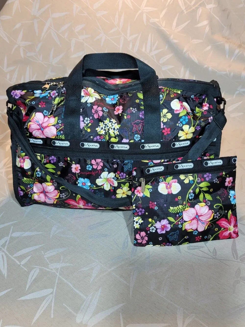 LeSportSac Hawaii Limited Edition Floral Large Tote with Matching Pouch